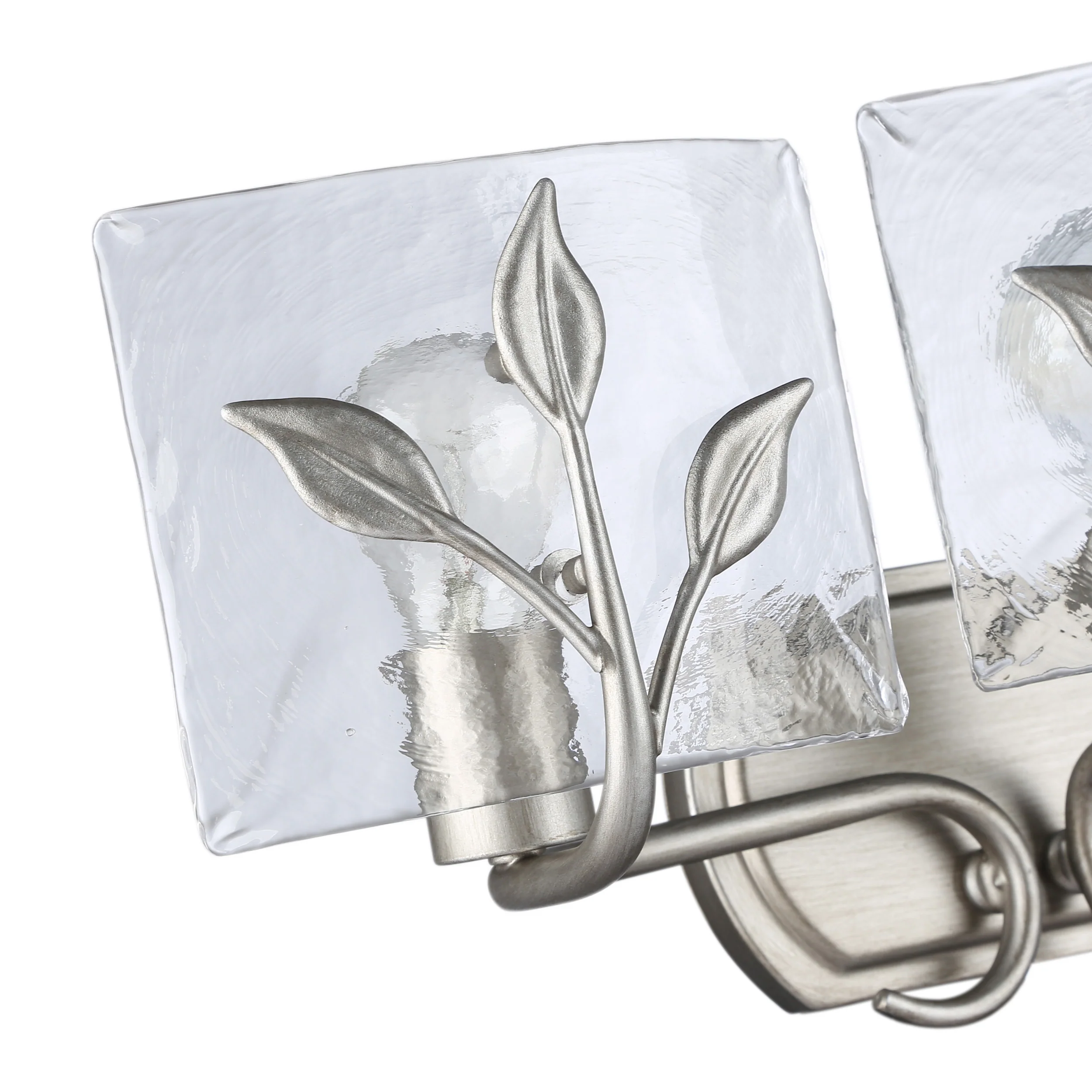 Calla 3-light Vanity in Peruvian Silver - Image 4