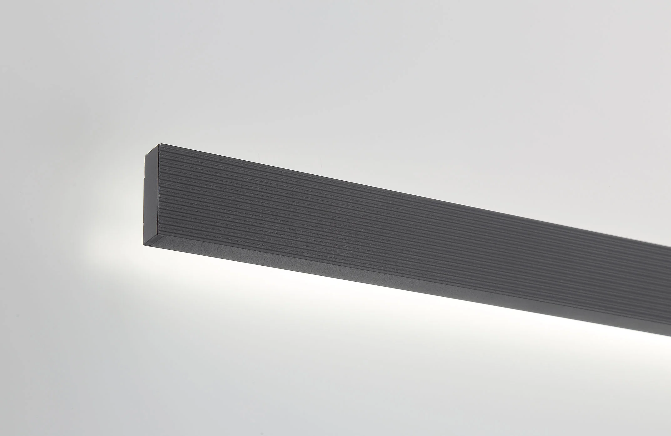 Enso Integrated LED 51" Outdoor Wall in Smooth Grey - Image 10