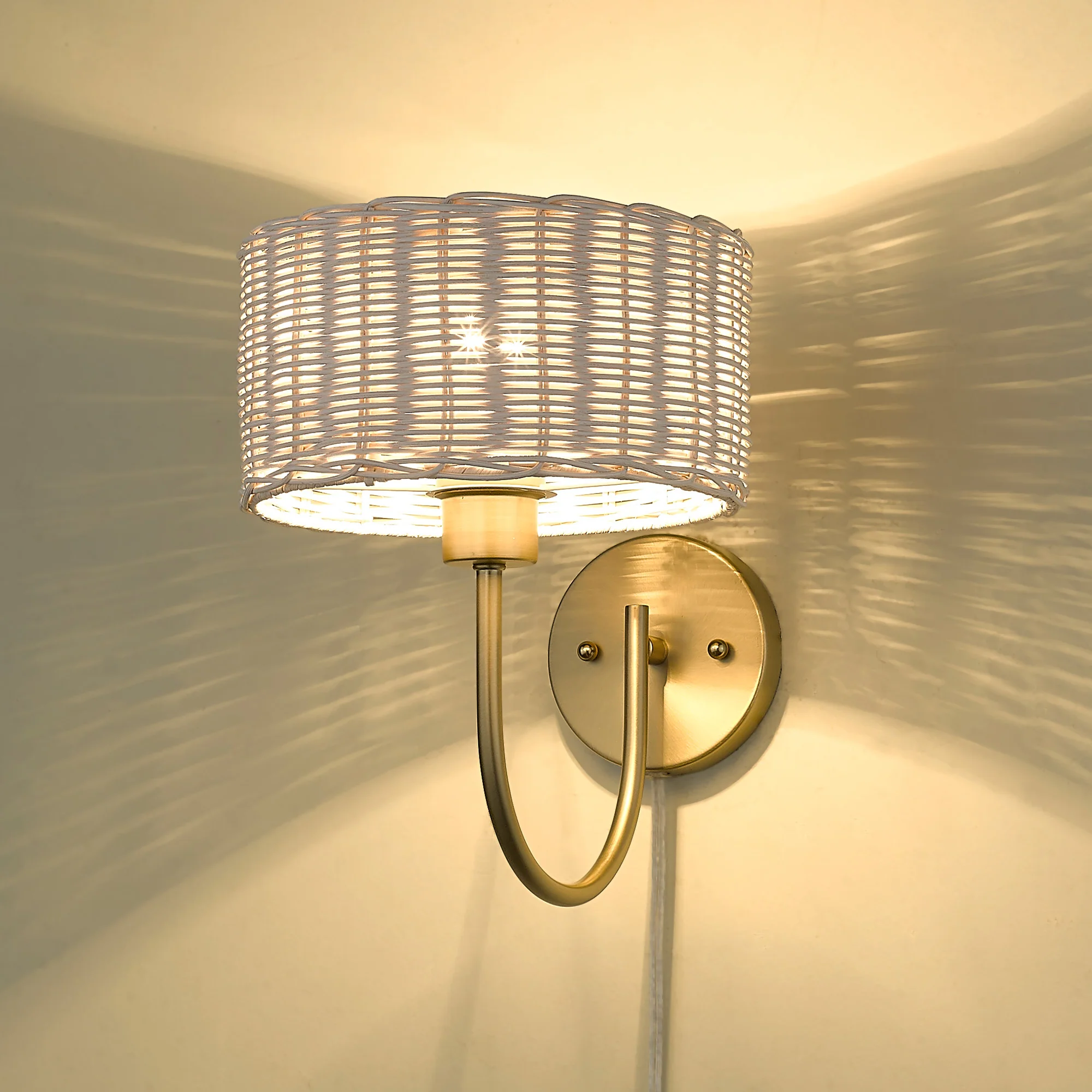 Erma 1-light Wall Sconce in Brushed Champagne Brass - Image 5