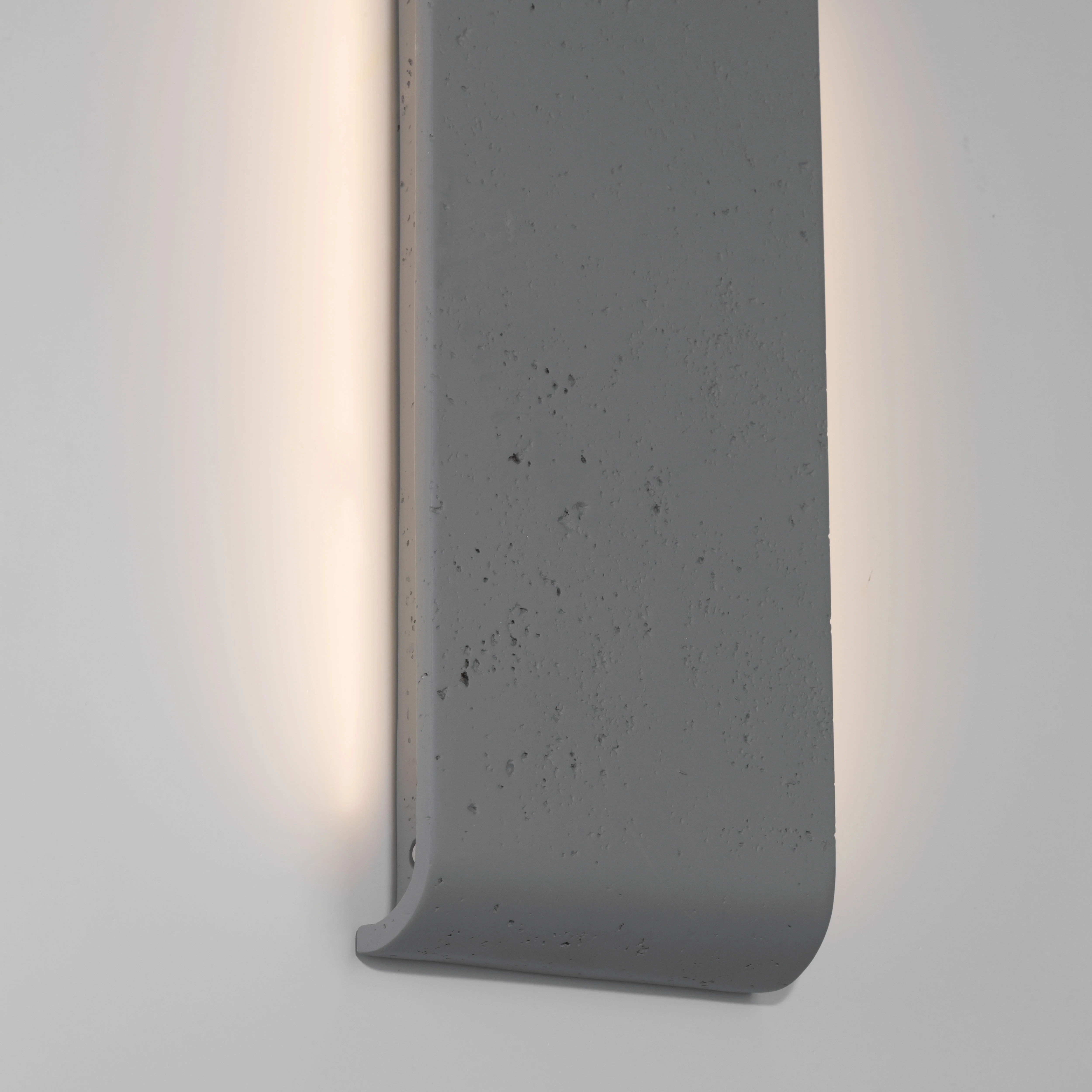 Stela Integrated LED 16in Outdoor Wall in Gray Travertine - Image 7