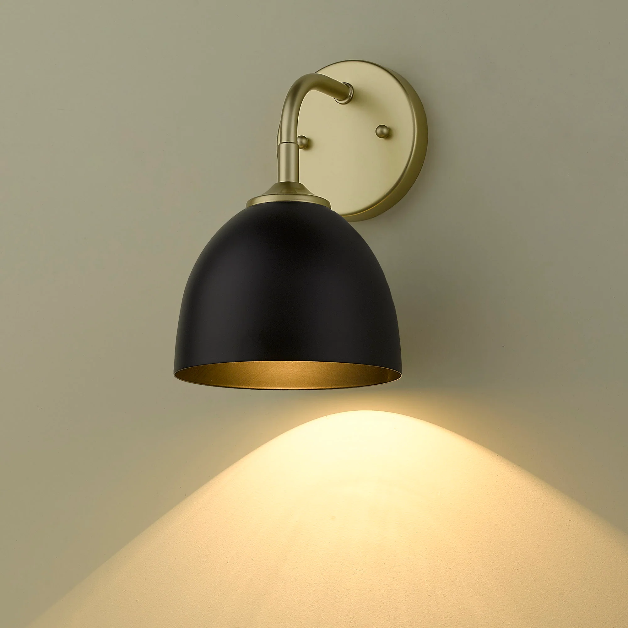 Zoey 1-light Wall Sconce in Olympic Gold and Matte Black shade - Image 4